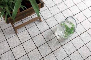 Low maintenance deck