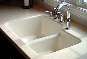 Karran sink undermounts in laminate countertops